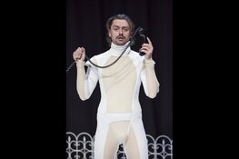 Dé Maestro ster Stefano Keizers zegt sorry in het theater