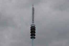 Politie onderzoekt zendmastbranden - Vermoedelijke dader in beeld