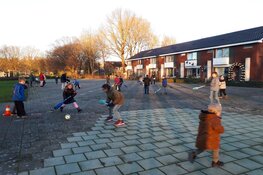 De Meerpaal organiseert succesvolle sportactiviteit voor kinderen in Dronten-Noord