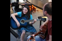 Drontenaren op culturele ontdekkingstocht door De Meerpaal