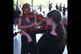 Drontenaren op culturele ontdekkingstocht door De Meerpaal