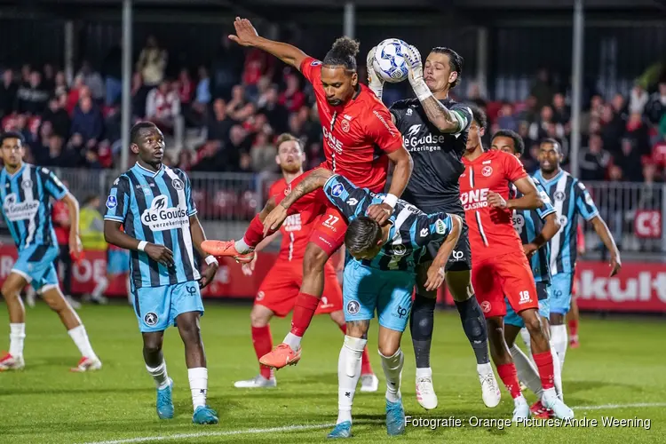 Sparta drukt Almere City FC dieper in de zorgen