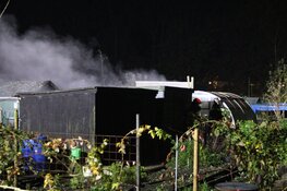 Brand bij volkstuinencomplex in Dronten