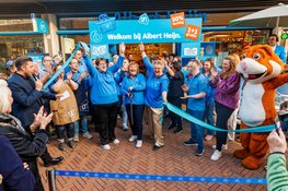Vergrote Albert Heijn Dronten Centrum is open