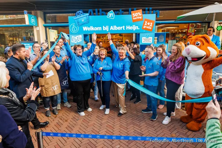 Vergrote Albert Heijn Dronten Centrum is open